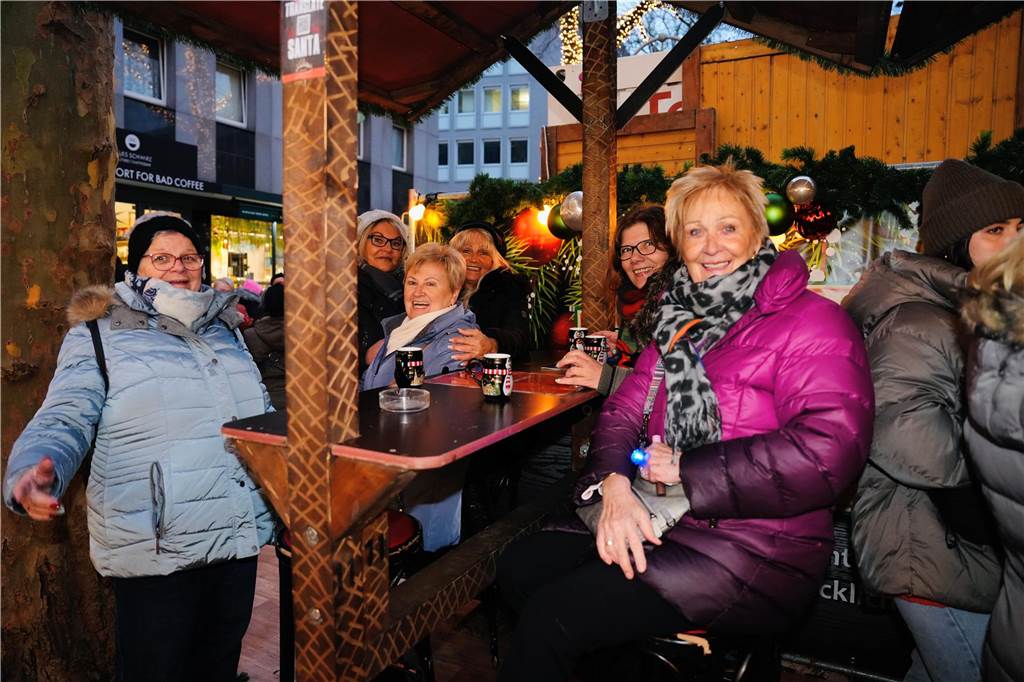 Vorweihnachtsstimmung herrschte am Freitagabend (13.12.) auf dem Dortmunder Weihnachtsmarkt.