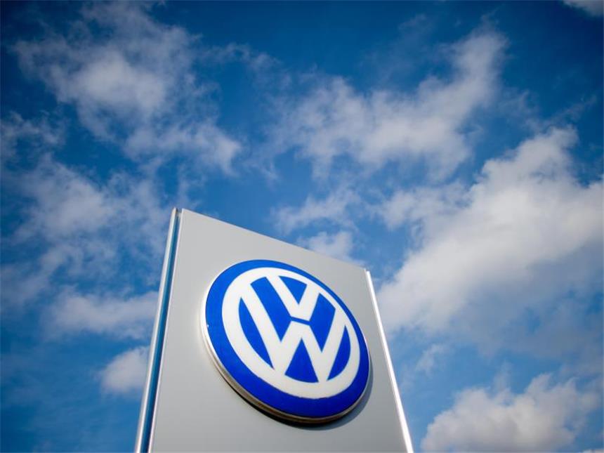 Volkswagen zum Diesel-Rückruf: Alle Umrüstungen genehmigt VW hat EU-weit alle Freigaben zur Umrüstung der manipulierten Diesel-Fahrzeuge erhalten. Foto: Julian Stratenschulte