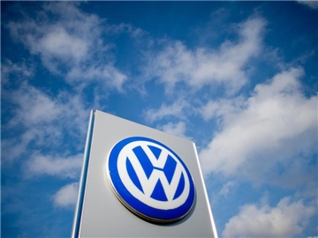 VW hat EU-weit alle Freigaben zur Umrüstung der manipulierten Diesel-Fahrzeuge erhalten. Foto: Julian Stratenschulte