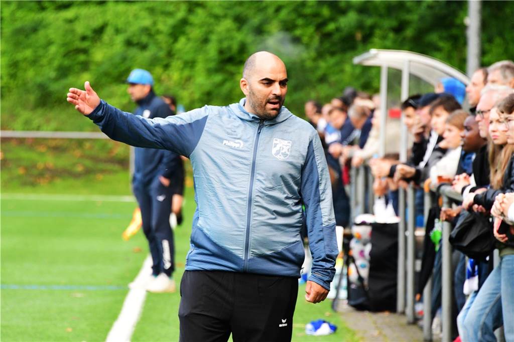 Bochums U21-Coach nach Remis gegen Wacker „schockiert“: Ex-Bundesligaprofi als Zuschauer dabei Wacker-Coach Zouhair Allali war mit dem ersten Testspiel-Auftritt seiner Mannschaft zufrieden.
