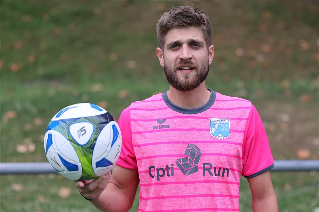 Kreispokal: Wacker Obercastrop muss beim B-Kreisligisten ins Elfmeterschießen Wacker-Spielführer Nico Brehm traf im Kreispokal per Elfmeter.