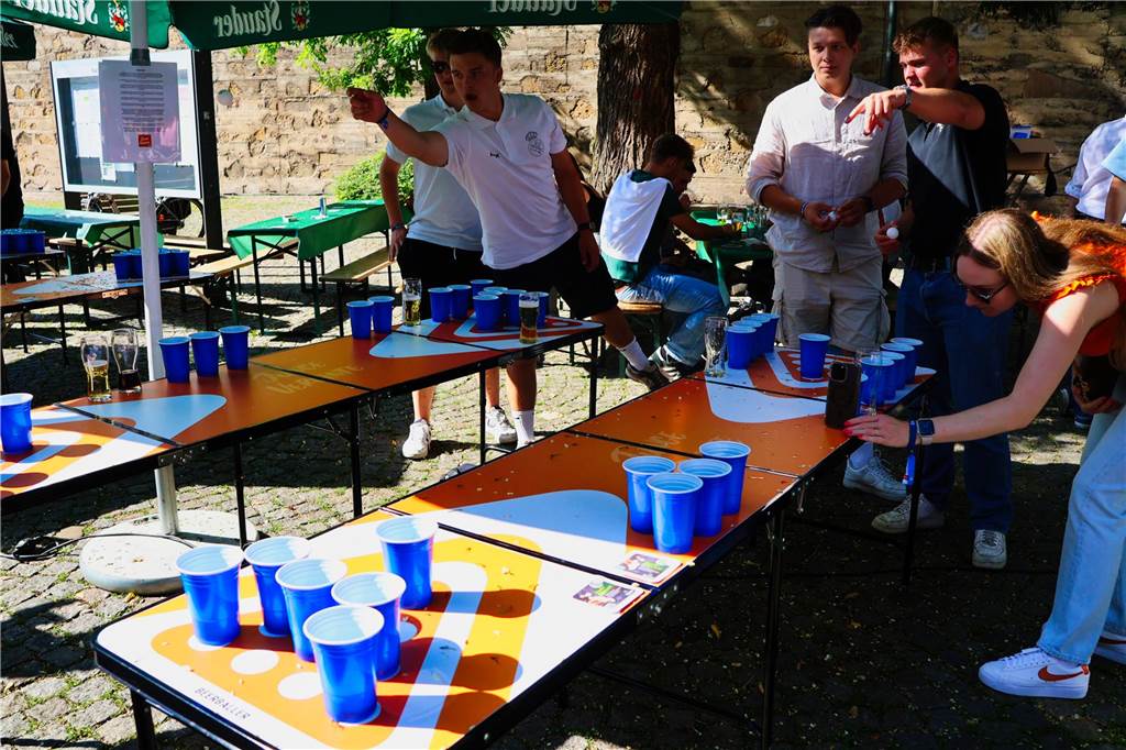 Während der Bierbörse in Dorsten fand auch wieder das „Beerpong“-Turnier statt.