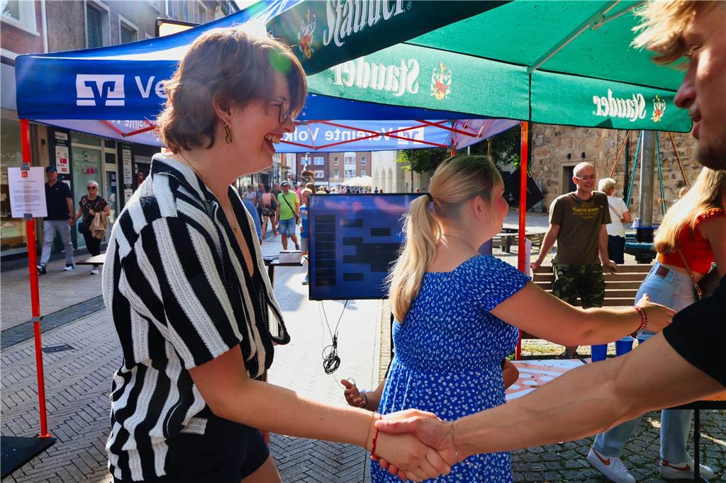 Während der Bierbörse in Dorsten fand auch wieder das „Beerpong“-Turnier statt.