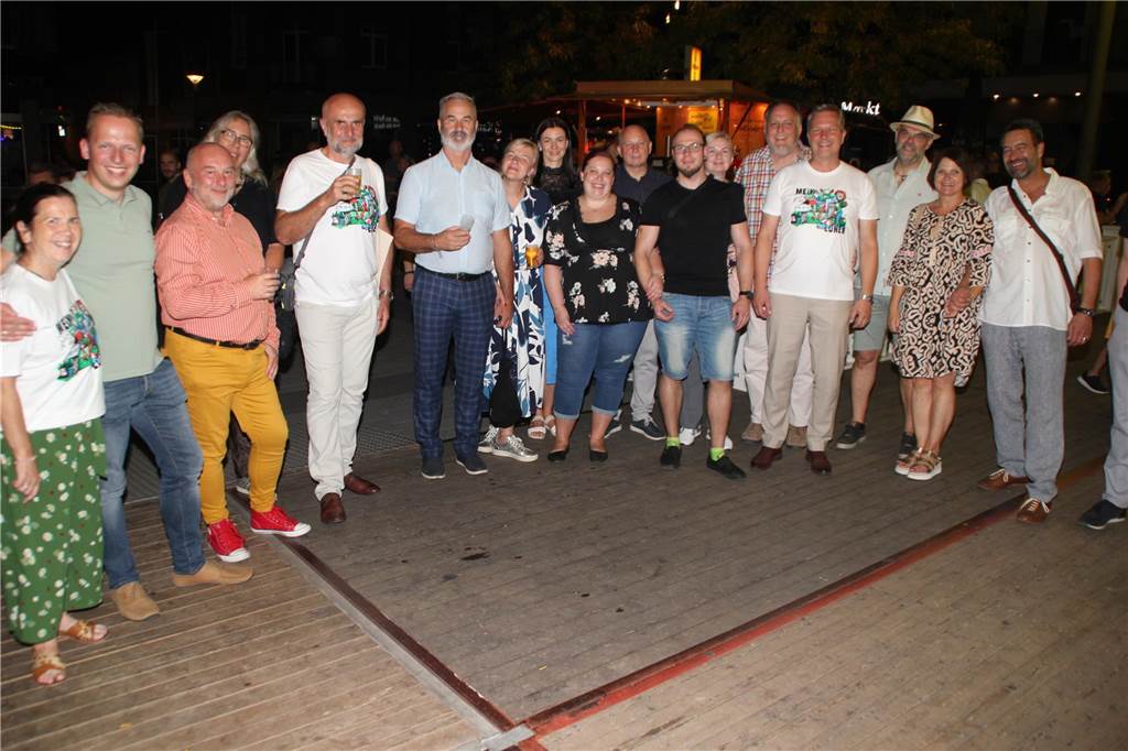 Während der Schlagernacht des Schützenverein Lünen 1332 herrschte auf der Bühne und im Partyzelt gute Stimmung. 