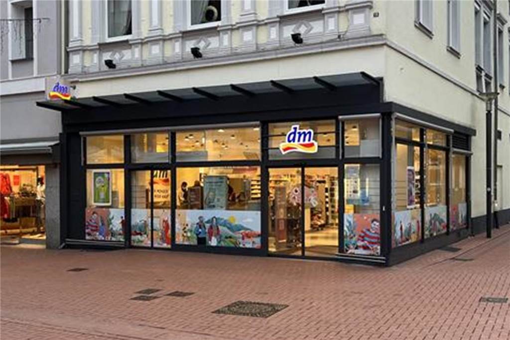 DM in der Innenstadt von Lünen.