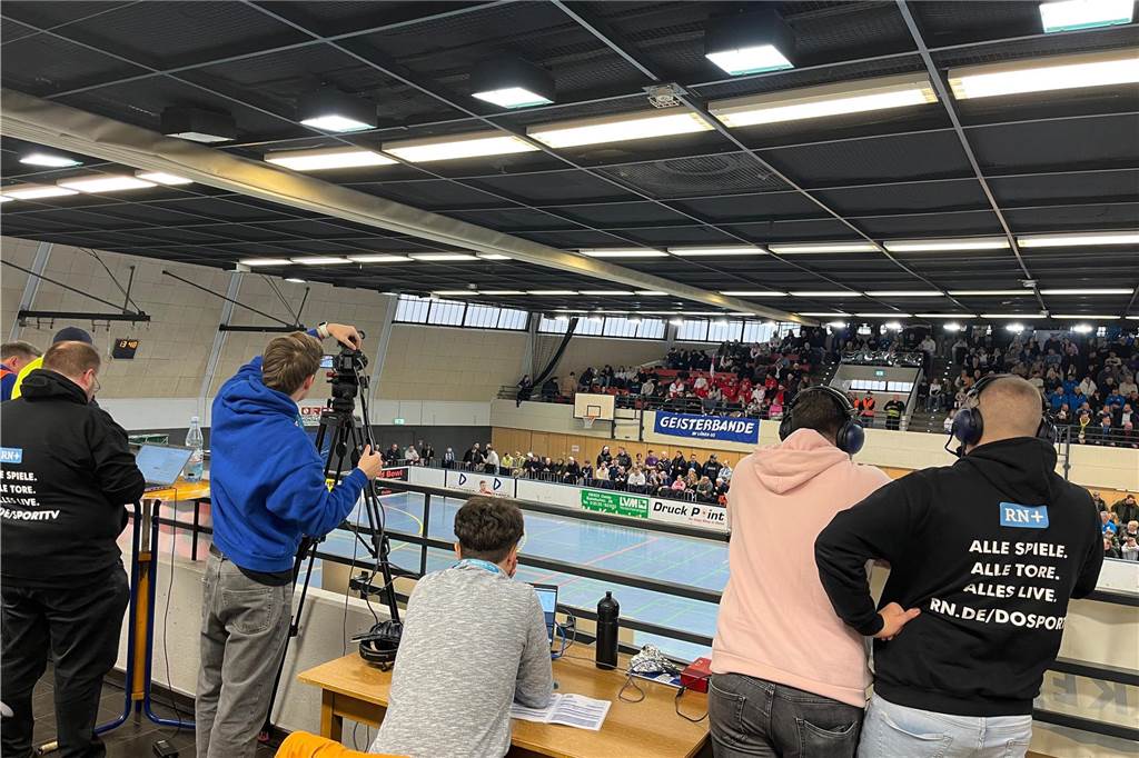 Vollspannung: Wie unsere Sportredaktion die HSM in Lünen erlebt hat Fünf Reporter schauen in die Halle.