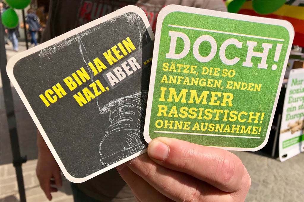 Wahlkampf in Dorsten: Manchmal passt die Wahrheit auf einen Bierdeckel Wahlkampf mit Bierdeckeln bei den Grünen. Jede dumpfe Behauptung hat auch eine Kehrseite.