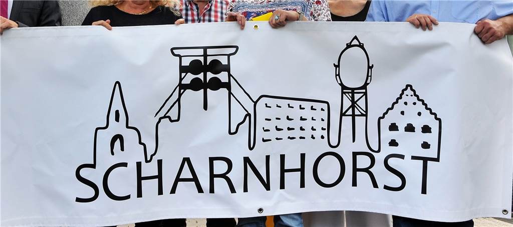 AfD könnte große Rolle spielen bei Bezirksbürgermeister-Wahl in Scharnhorst Wahrzeichen des Stadtbezirks Scharnhorst sind (v.l.) die Kirchen, die Zeche Gneiseau, der Wohnungsbau in Scharnhorst-Ost, das Lanstroper ei und das Haus Wenge. Doch wer wird Bezirksbürgermeister?