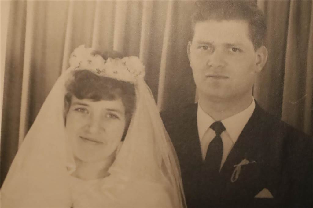 Waltraud und Heinrich Dornhege feiern besonderes Ehejubiläum Waltraud und Heinrich am Tag ihrer Hochzeit am 31.03.1964.