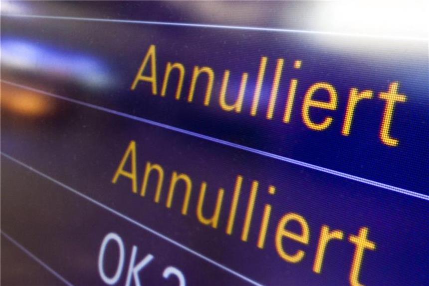 Wann besteht bei einem annullierten Flug ein Recht auf Entschädigung? Foto: Frank Rumpenhorst/Symbolbild