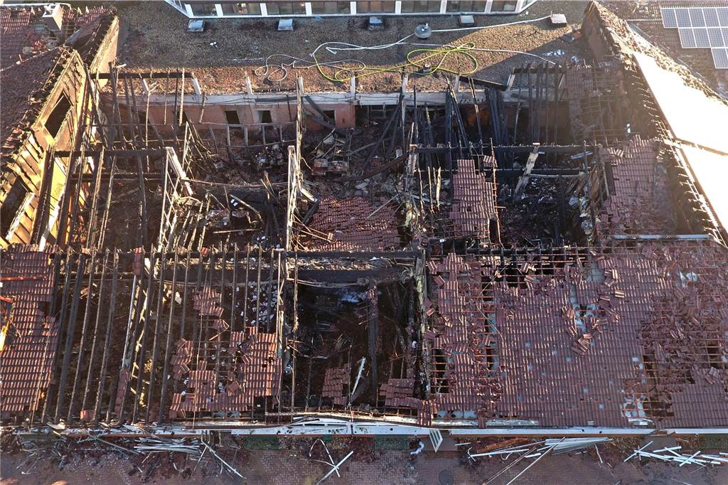 Dorstener Werkstatt: Beschäftigte arbeiten wieder, Suche nach Ersatzgebäude läuft Wann der zerstörte Teil der Dorstener Werkstatt wiederaufgebaut wird, ist noch unklar. Stadt und Diakonie suchen ein Ersatzgebäude.