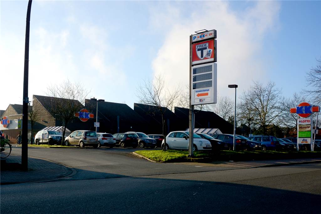Bis im K+K-Markt gebaut wird, dauert es noch eine Weile – Unternehmen steht zur Sanierung Wann die K+K-Filiale umgestaltet wird, ist noch offen. Deswegen wird auch aktuell die Tankstelle auf dem Grundstück nicht neu vermietet. Interessenten dafür gebe es aber laut Rolf Geyer.