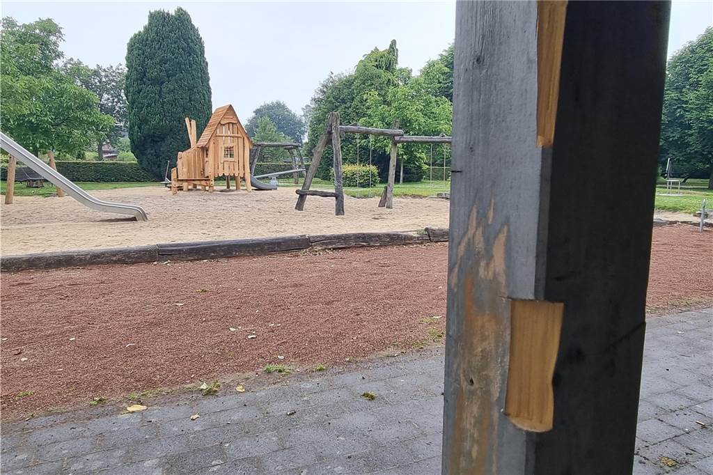 Steffi Bosch (38) kritisiert Zustände am Stiegen-Spielplatz Spielplatz in der Stiege
