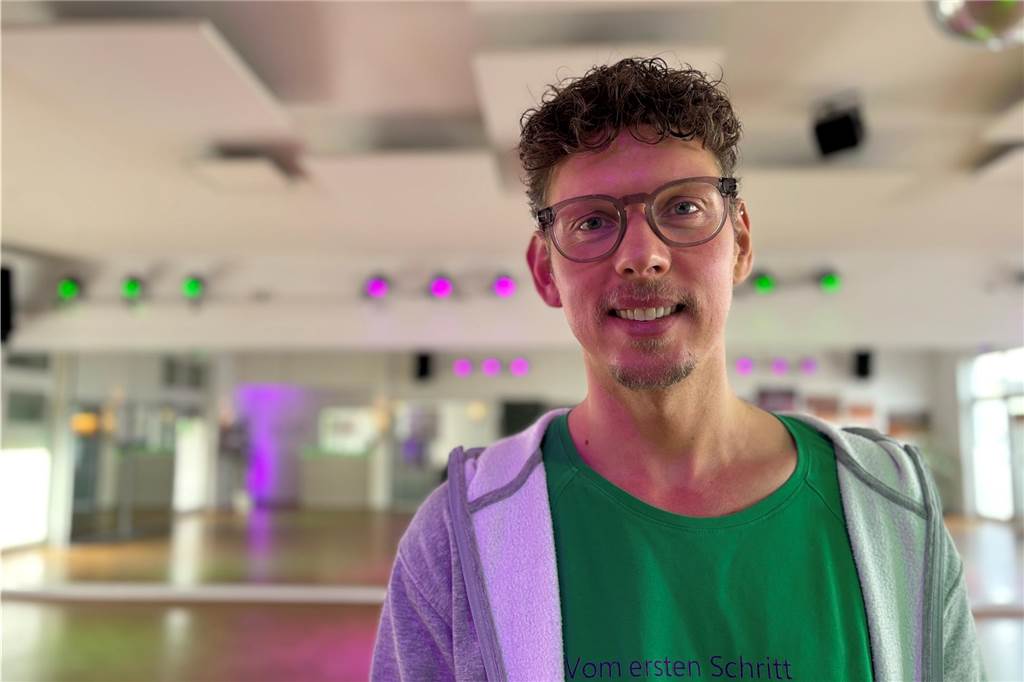 Waltroper Tanzschule zahlt seit zwei Jahren keine GEMA-Gebühren Patrick Pompös, Inhaber der Tanzschule Pompös in Waltrop, steht in Kursraum