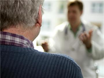 Was soll das neue Medikament bei mir bewirken? Diese Frage sollten sich Patienten von ihrem Arzt erläutern lassen. Foto: Mascha Brichta