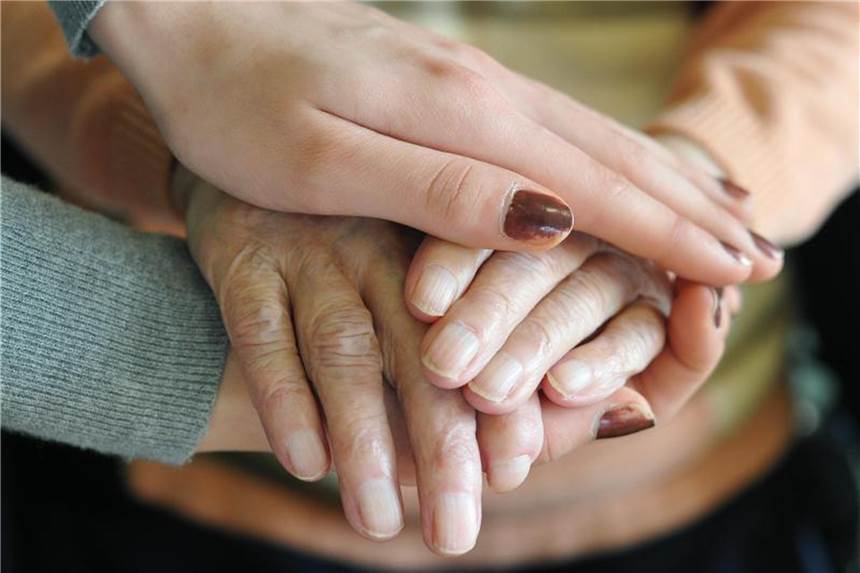 Gesprächspartner für jugendliche Enkel sein Was verbindet die Großeltern mit ihren jugendlichen Enkeln? Foto: Patrick Pleul