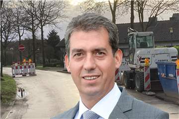 Wasserwerkssprecher Ramon Steggink sieht das Ende der Dauerbaustelle an der Silvesterstraße nahen.