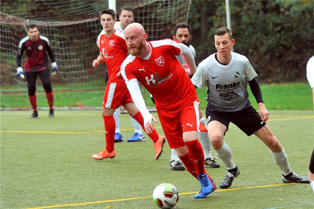 Wechselbörse 2020: Abwandernde Torjäger, bosnischer Ex-Profi und mehr Wechsel zu einem Ligakonkurrenten: Welf-Alexander Wemmer, hier im Holzpfosten-Trikot, wird Spielertrainer bei der SG Eintracht Ergste.