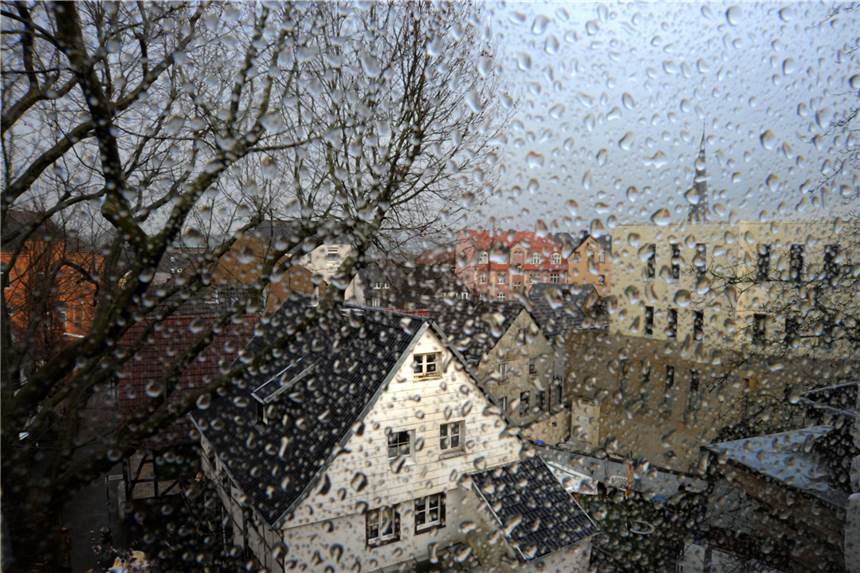 Feuerwehr Schwerte: „Sind sonnig durch den Sturm gekommen“ Wechselhaftes Wetter mit Sturmböen - das erlebt Schwerte gerade. Doch bei den gemeldeten Feuerwehreinsätzen gibt es Entwarnung.