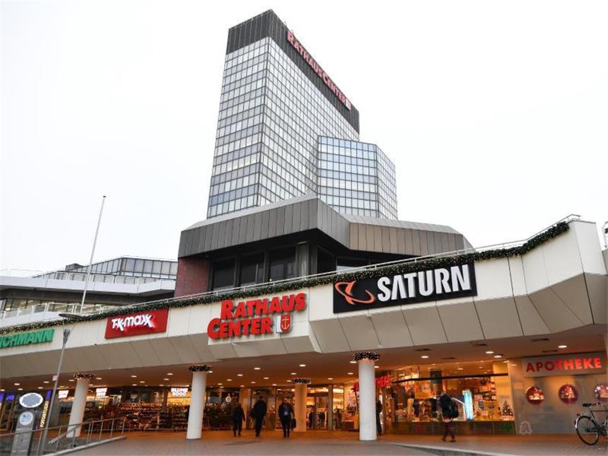 Ludwigshafener Bombenfund lässt Fragen offen Wegen des Sprengsatzes war am 5. Dezember der Bereich rund um das Rathaus-Center gesperrt worden. Foto: Uwe Anspach