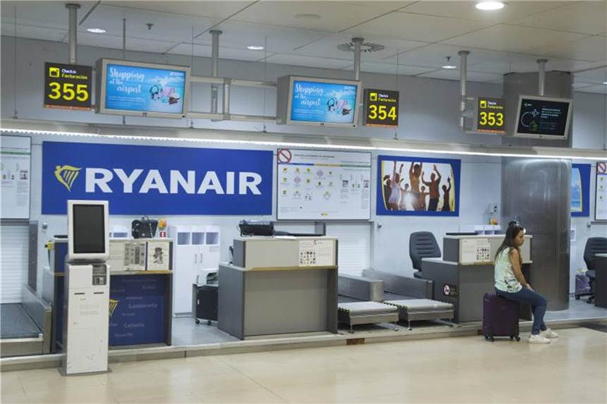 Ryanair: Keine Flugzeugverlegungen nach einem Pilotenstreik Wegen eines 48-stündigen Flugbegleiterstreiks in mehreren Ländern in der vergangenen Woche musste der Billigflieger Ryanair europaweit 300 Flüge abgesagen. Foto: Lito Lizana/SOPA Images via ZUMA Wire