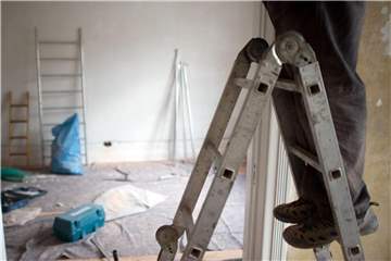 Weil die Preise steigen und der Wohnraum knapp ist, geht in Großstädten der Trend in Richtung kleine Wohnungen. Foto: Axel Heimken