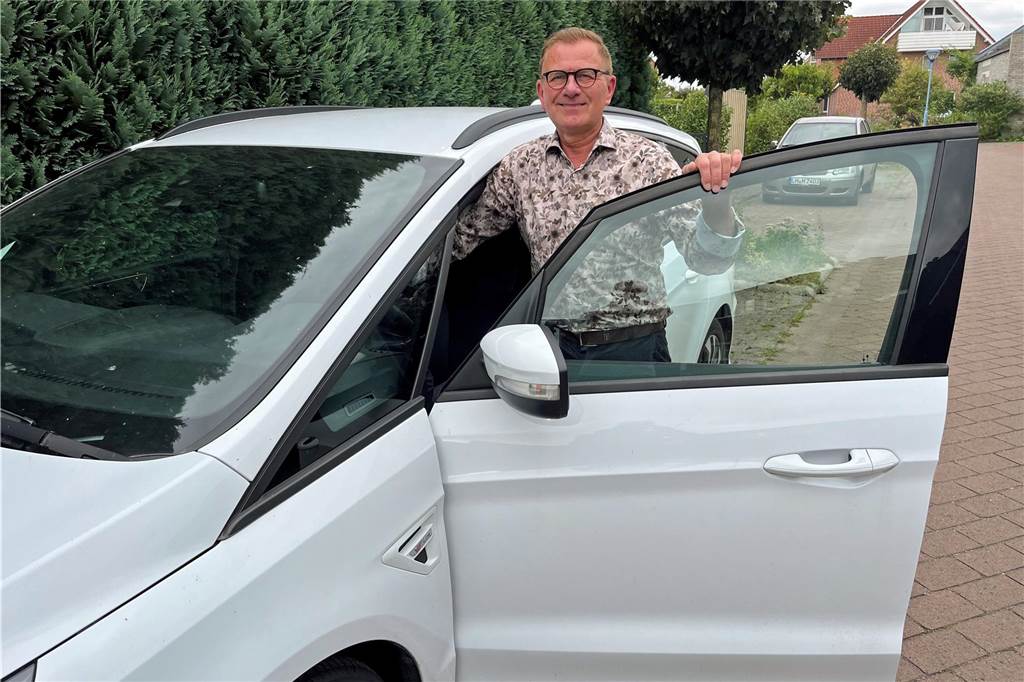 Welche Marke Bernhard Hülsbusch sein Leben lang gefahren ist? "Ford natürlich", sagt er. Hier ein C-Max-Modell.