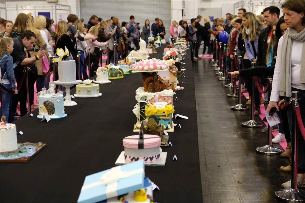 DIY, Upcycling, Accessoires: 8 kreative Messen in NRW blick auf einem stand auf der cake and bake