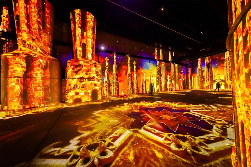 Dalí und Gaudí in Dortmund: So ist die neue Ausstellung bei Phoenix des Lumières Weltberühmte Sakralbauten auf Dortmunder Boden: Die Architektur Antoni Gaudís ist Thema bei Phoenix des Lumières.