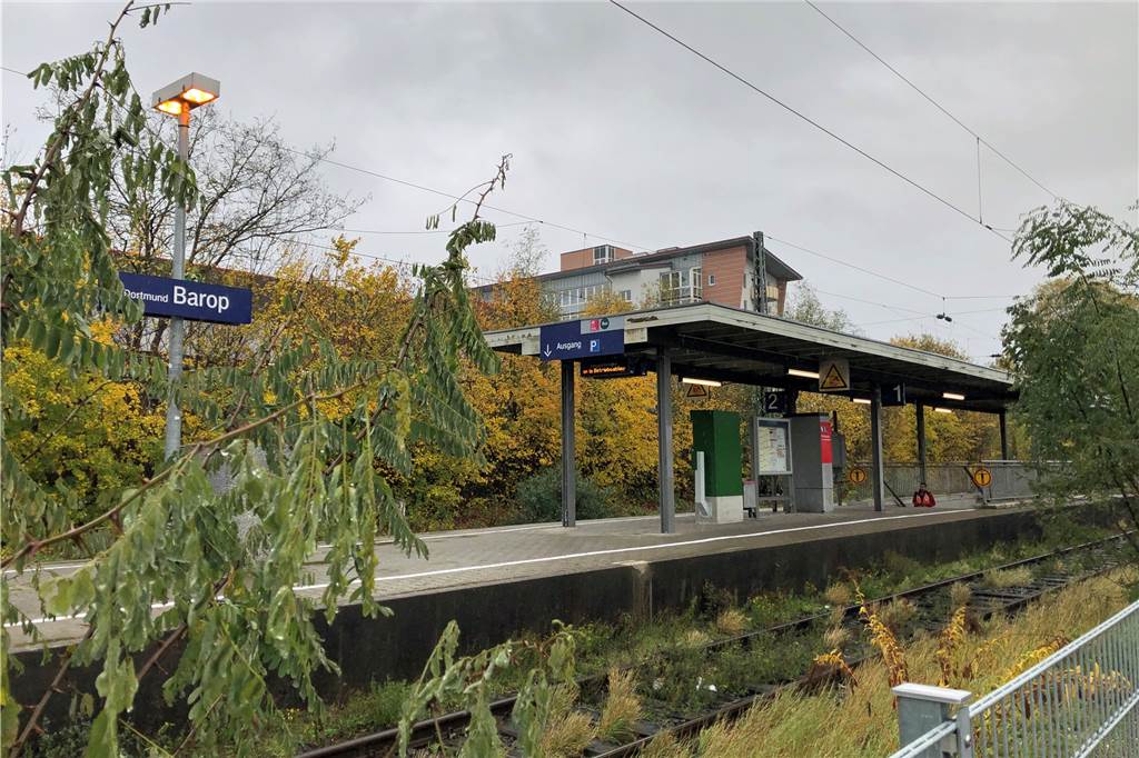 Wenig ansehnlich und vor allem nicht barrierefrei ist der bisherige S-Bahn-Haltepunkt Barop.