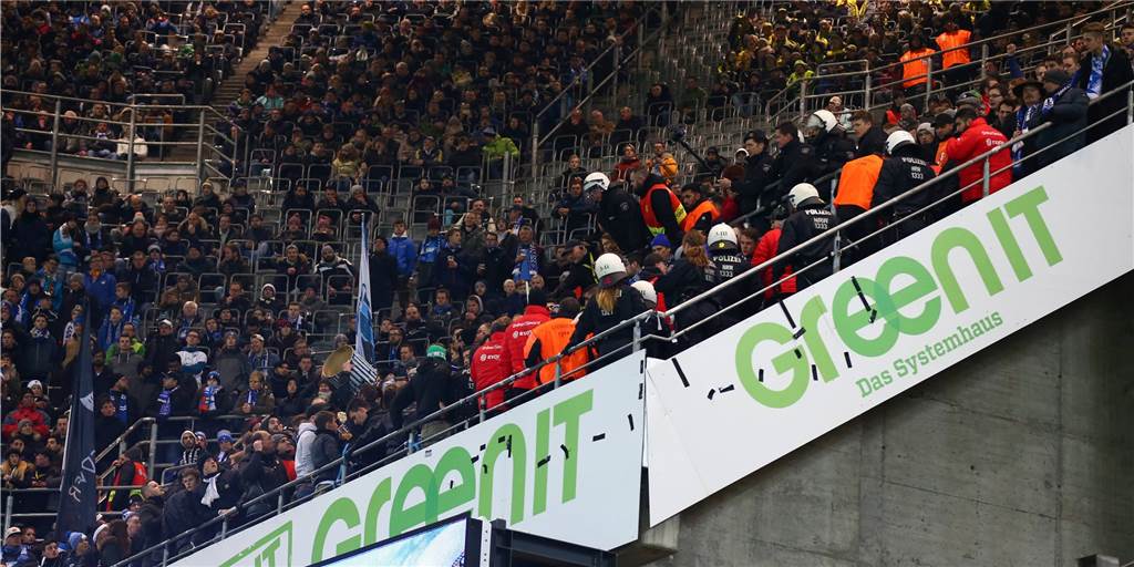 Beim BVB-Spiel gegen Hoffenheim bleiben 3000 Plätze frei Der Gästeblock im Signal Iduna Park.