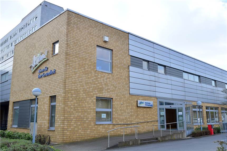 Weniger Patienten: Covid-Testzentrum reduziert Öffnungszeit ab 4. Mai Weniger Patienten: Das Covid-Behandlungszentrum der Kassenärztlichen Vereinigung an der Altstadtstraße 23 reduziert ab 4. Mai seine täglichen Öffnungszeiten.