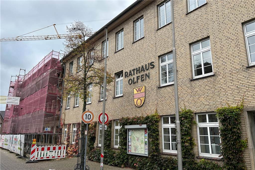 Rathaus-Nebau teurer als erwartet: Stadt nennt Einsparungen und Zeitplan Altes Rathaus in Olfen