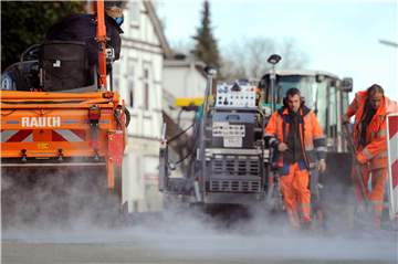 Wenn die Stadt ihre Bürger für den Straßenausbau zur Kasse bittet, sind diese selten darüber erfreut.