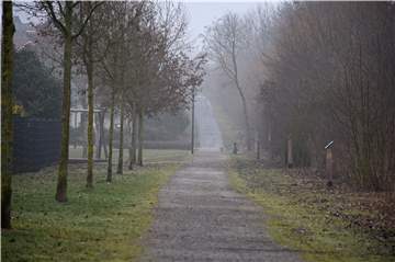 Wenn es an der Alten Fahrt richtig dunkel ist, möchten wahrscheinlich die wenigsten dort gern entlang laufen. Eine temporäre LED-Beleuchtung könnte dabei helfen.