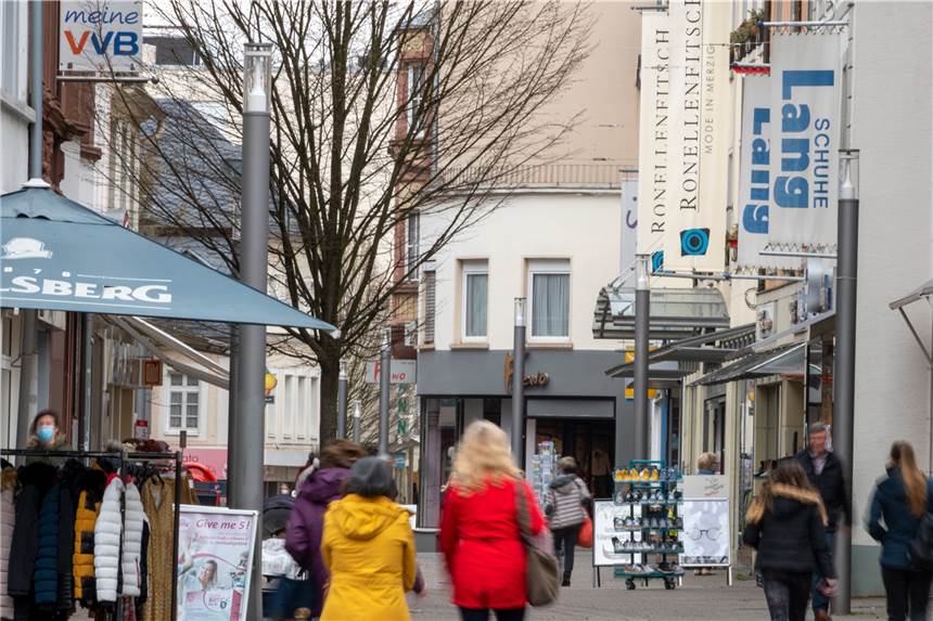 Riesiges Interesse an Modellprojekten - die Kriterien sind streng Wenn es um Öffnungen geht, wollen die meisten Kommunen in NRW dabei sein.