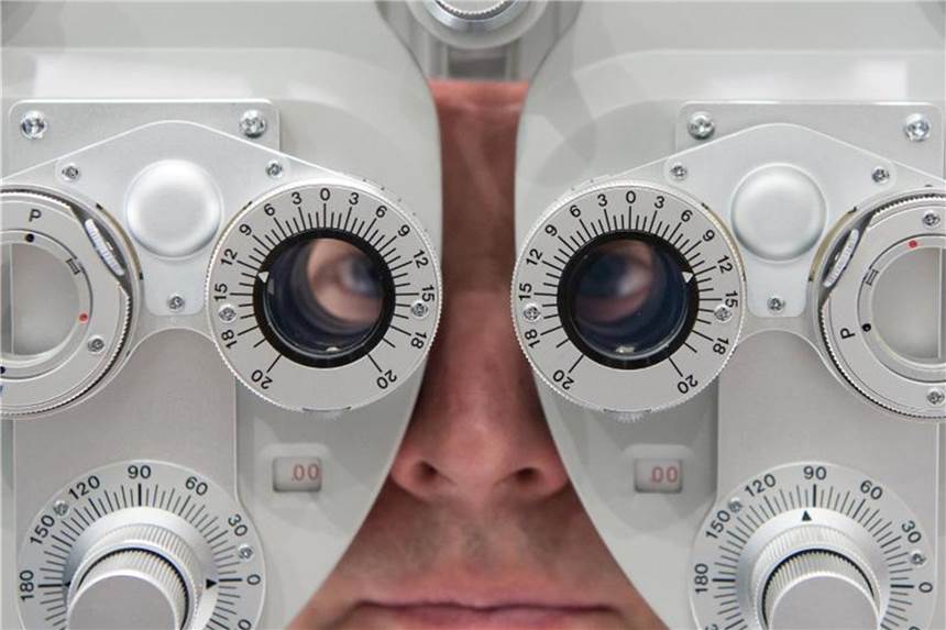 Wer an Diabetes leidet, sollte seine Augen alle zwei Jahre untersuchen lassen. Foto: Sven Hoppe