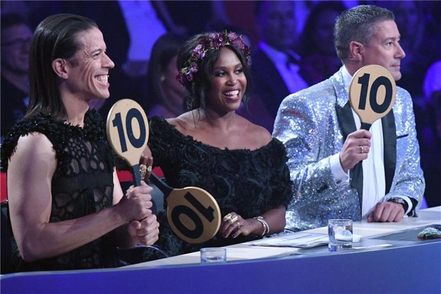 RTL kommentiert mögliche „Let's dance“-Teilnehmer nicht Wer bekommt bald 10 Punkte von Jorge González, Motsi Mabuse und Joachim Llambi? Foto: Henning Kaiser