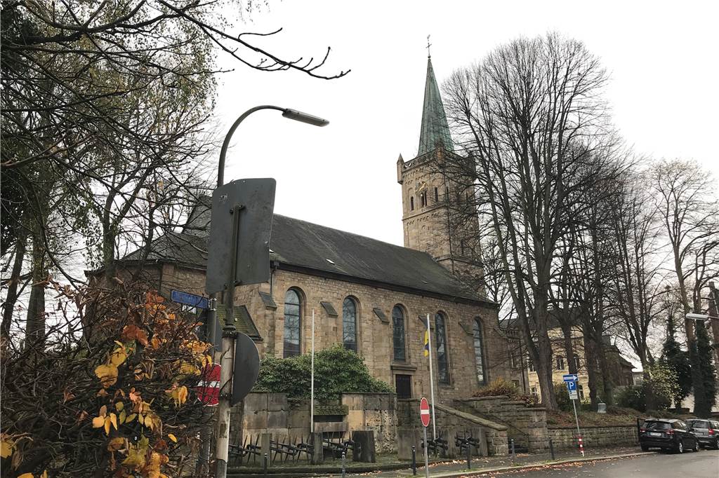 Corona und der Heilige Abend: Nur mit Ticket in den Weihnachtsgottesdienst Wer darf an Weihnachten zum Gottesdienst in die evangelische Bartholomäus-Kirche in Lütgendortmund? Darüber entscheidet vielleicht eine Losverfahren.