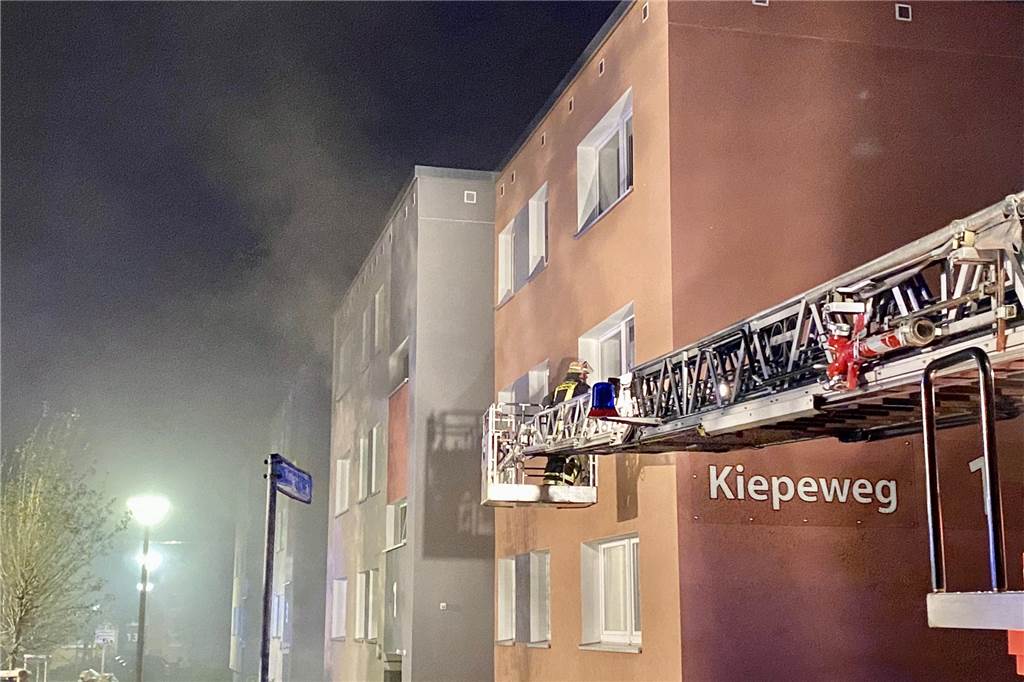 Psychotherapeut zur Brandserie: „Serientäter haben ein irres Drehbuch“ Wer steckt hinter den mittlerweile elf Kellerbränden in Dortmund? Dr. Christian Lüdke vermutet einen männlichen, extrem aggressiven Einzeltäter mit Versasger-Gefühlen.