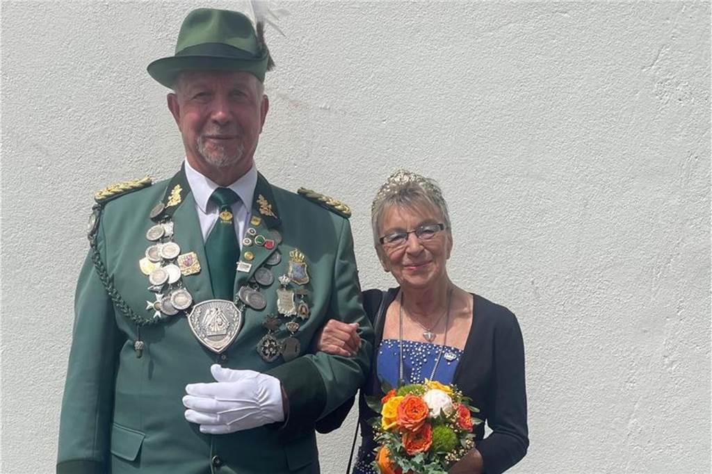 Wer löst den König ab? „Königreich Wandhofen“ lädt zum Schützentag ein Königspaar Klaus II. und Veronika II. Marquis.