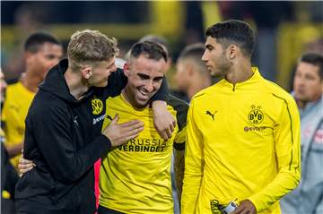 Werden bald wieder auf dem Platz stehen: Paco Alcacer (M.) und Jacob Bruun Larsen.
