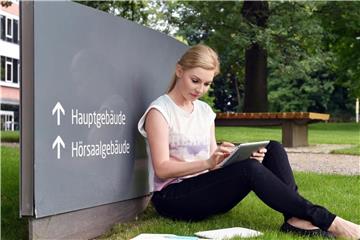 Werden meine Leistungen anerkannt oder nicht? Wollen Studierende die Uni wechseln, müssen sie sich vor allem um eine Antwort auf diese Frage kümmern. Foto: Jens Kalaene