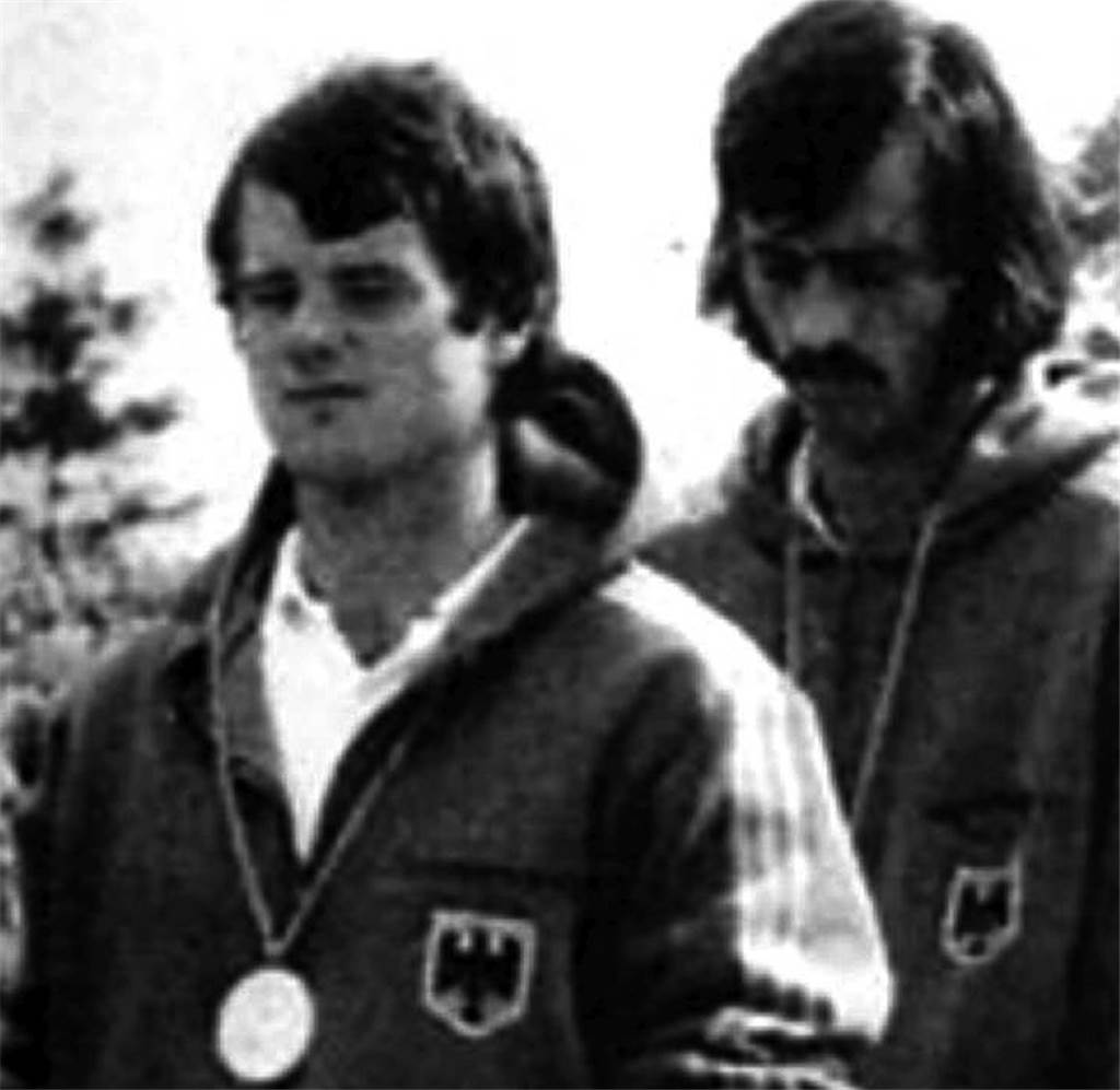 Dortmunder Olympia-Sieger klagen an: „IOC-Chef Thomas Bach ging‘s ums Finanzielle“ Werner Kaessmann (72/ im Foto links), Hockeyspieler, Olympiasieger von München 1972, Olympia-Fünfter 1976, drei Mal WM-Bronze, Hallen-Europameister 1974.