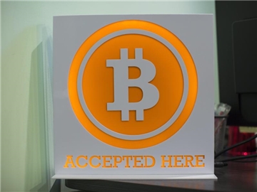 Wertanlagen aus Edelmetall haben die Währung Bitcoin bisher in den Schatten gestellt. Das könnte sich nun umkehren. Foto: Jerome Favre