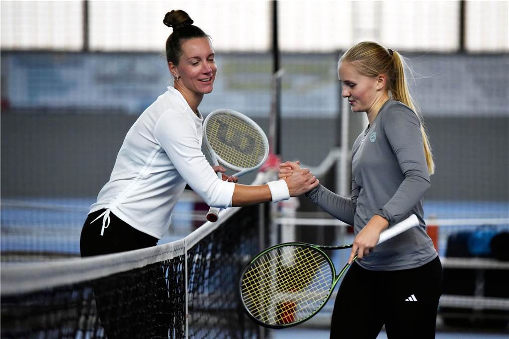 Dinah Pfizenmaier und Ariane Paulus