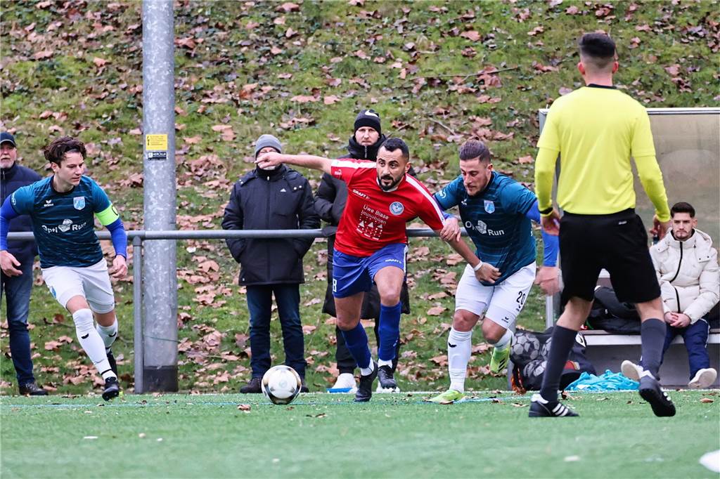 Westfalenligist Wacker Obercastrop setzte sich in einem Testspiel am Sonntag, 15. Januar 2023, gegen den Bezirksligisten FC Castrop-Rauxel mit 2:1 (0:0) durch.