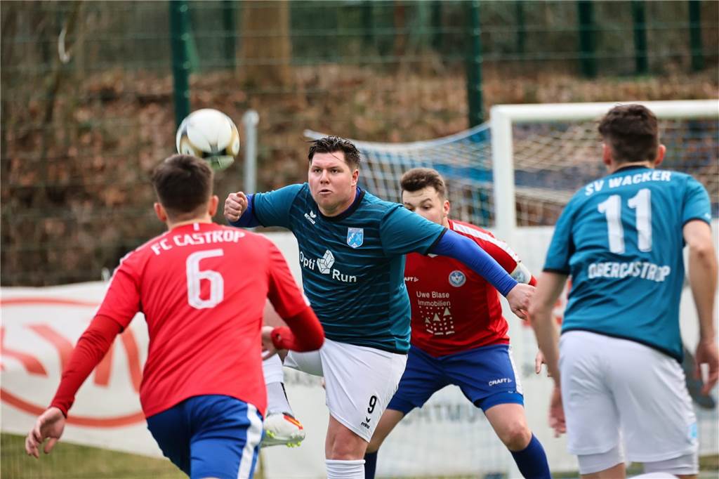 Westfalenligist Wacker Obercastrop setzte sich in einem Testspiel am Sonntag, 15. Januar 2023, gegen den Bezirksligisten FC Castrop-Rauxel mit 2:1 (0:0) durch.
