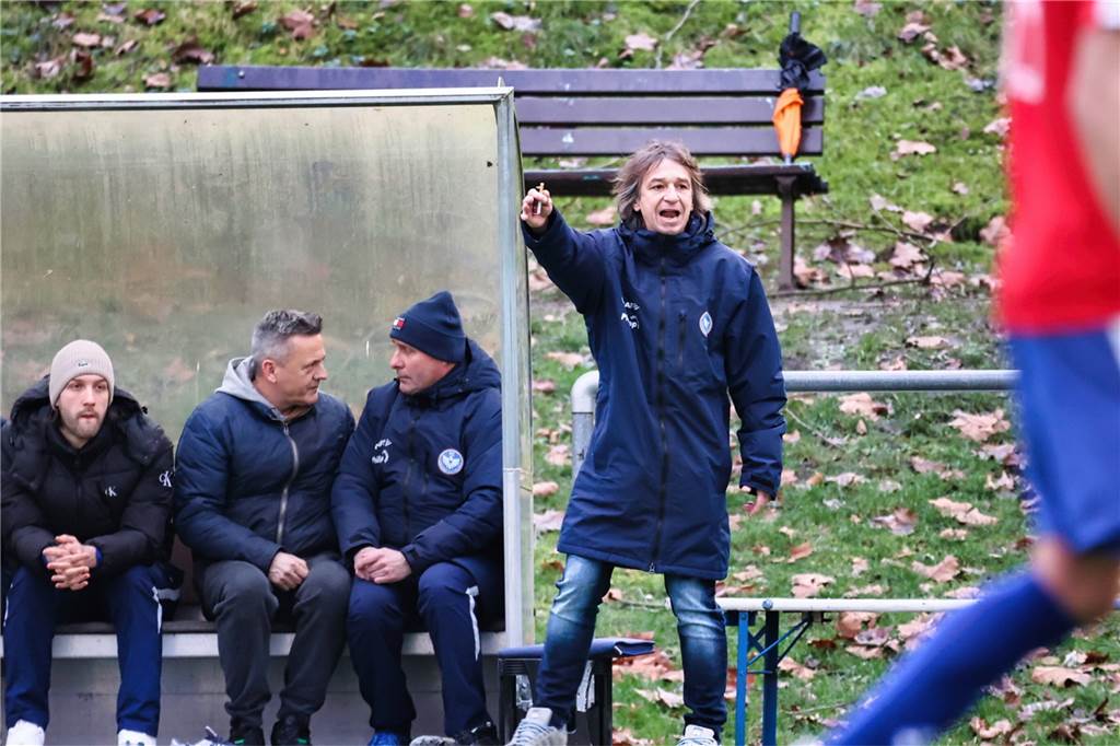 Westfalenligist Wacker Obercastrop setzte sich in einem Testspiel am Sonntag, 15. Januar 2023, gegen den Bezirksligisten FC Castrop-Rauxel mit 2:1 (0:0) durch.