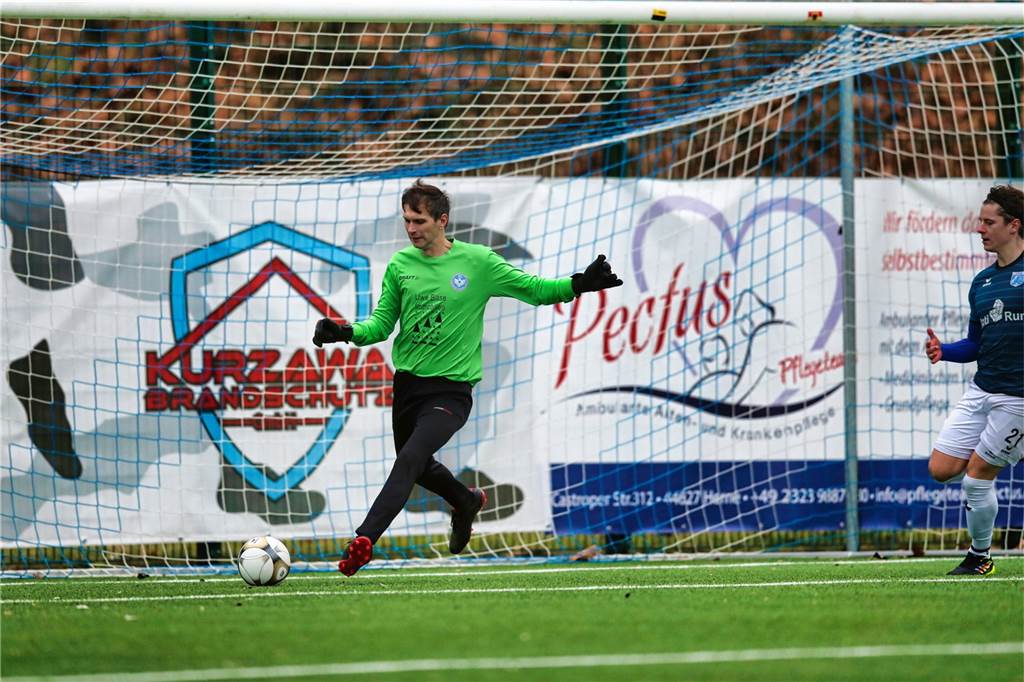 Westfalenligist Wacker Obercastrop setzte sich in einem Testspiel am Sonntag, 15. Januar 2023, gegen den Bezirksligisten FC Castrop-Rauxel mit 2:1 (0:0) durch.